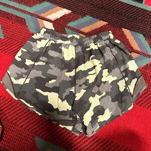 Lululemon Hotty hot short